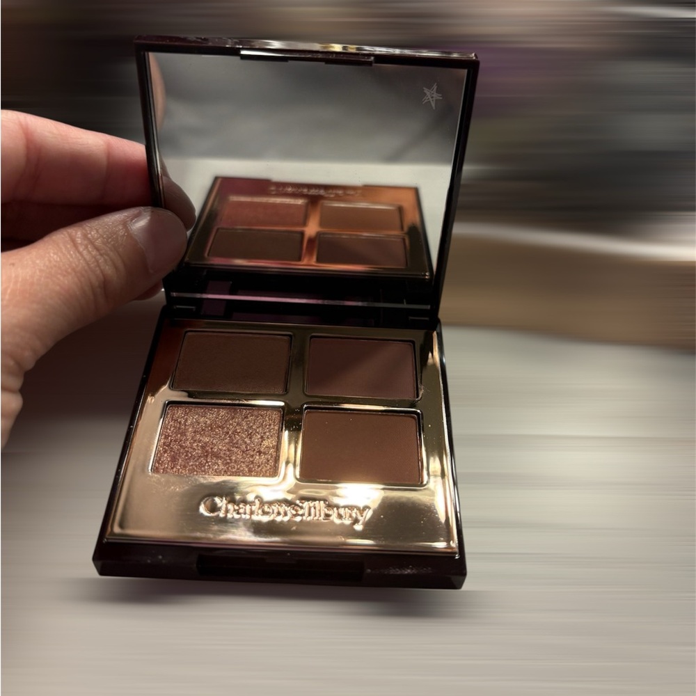 Charlotte Tilbury Brown Eyeshadow Palette